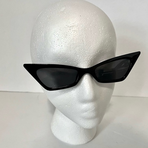 Widow Dolls Kill Accessories - New Widow Black Goth Cat Eye Sunglasses Cunning Cat Dolls Kill Witch Vampire